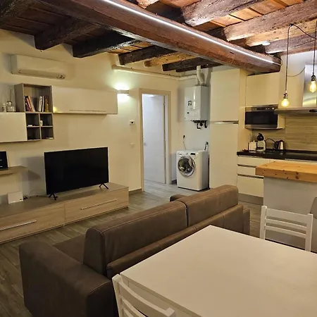 La Corte, Centro Apartamento Como